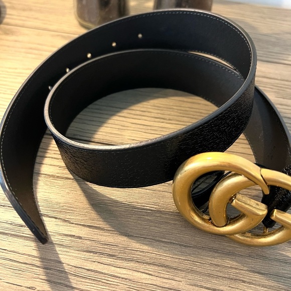 Authentic Gucci GG Logo Leather Belt - Picture 9 of 16